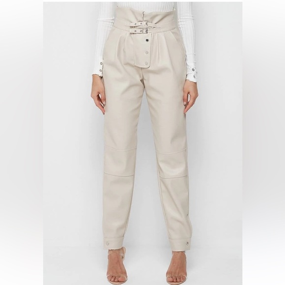 20. Maniere De Voir Faux leather Pants - Picture 4 of 16